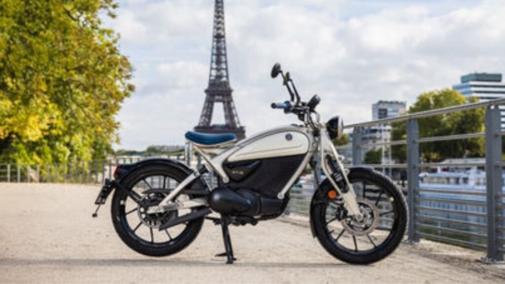 Royal Enfield Flying Flea C6 Gets New Parachute White Colour: